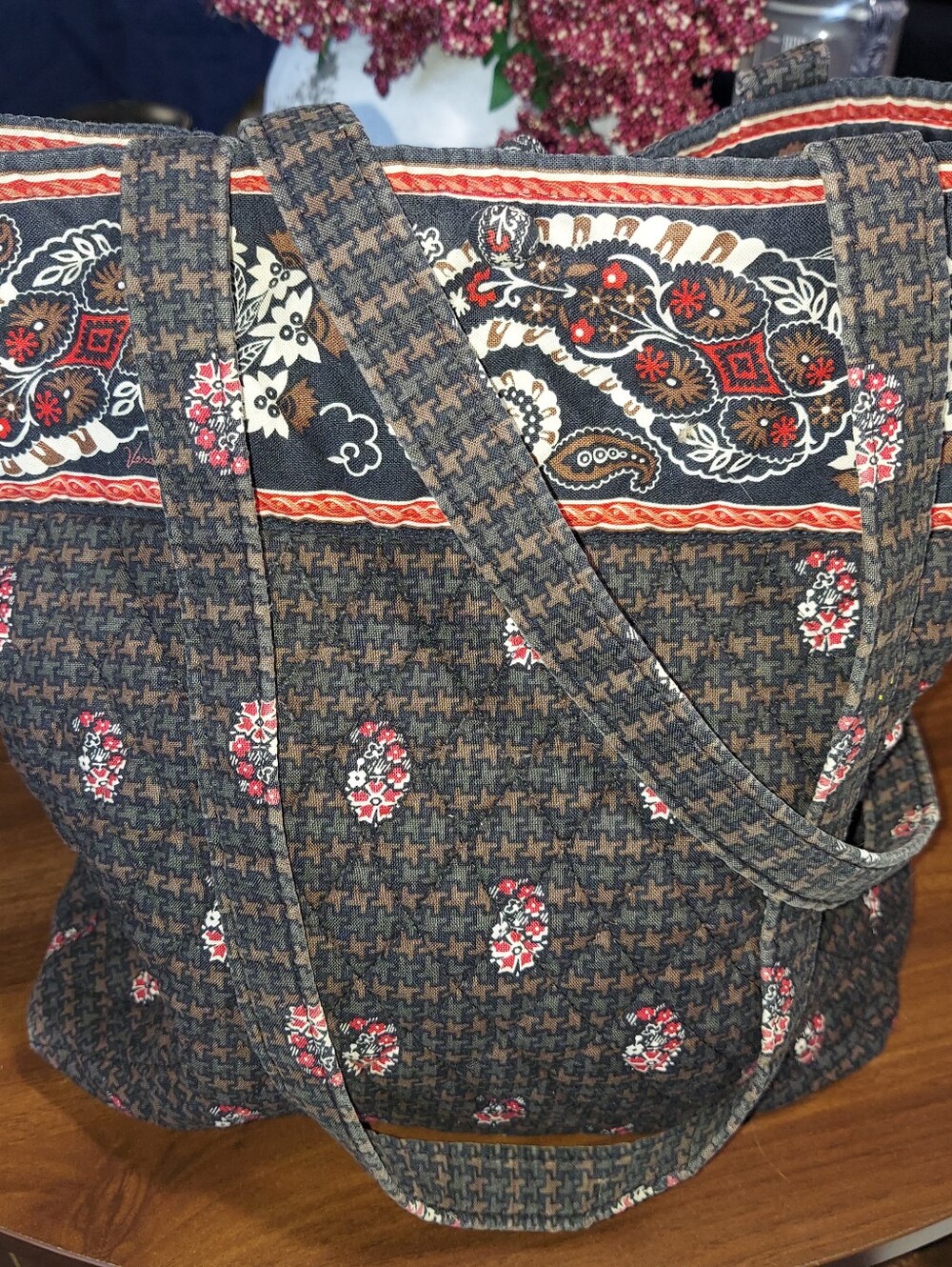 Vera Bradley Medium Tote, Black Pink